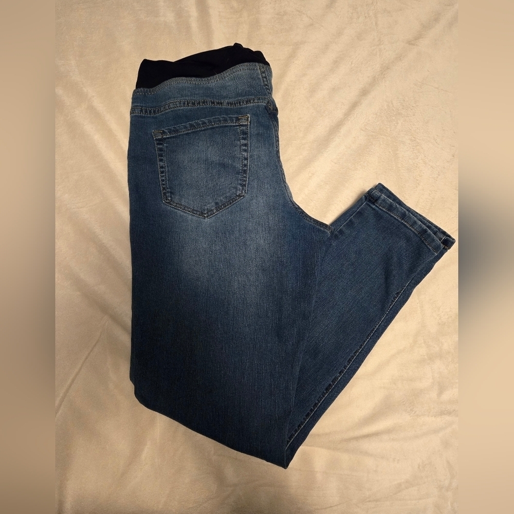 Women's Isabel Maternity Jeggings, Size 8/29R in EUC! - Picture 3 of 6